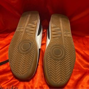 Men’s size 13 Puma California Sneakers